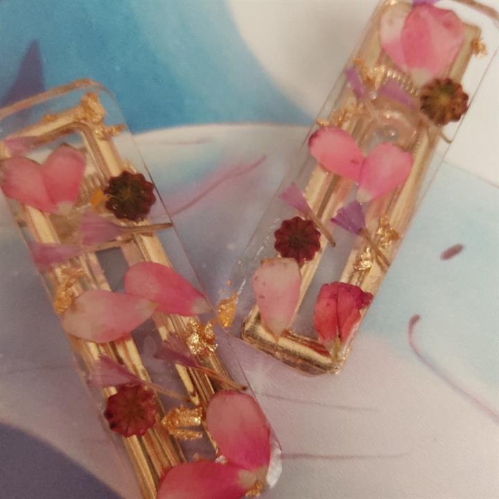 گل سر دخترونه ی رزینی با گلهای زیبا